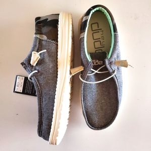 Hey Dude Shoes